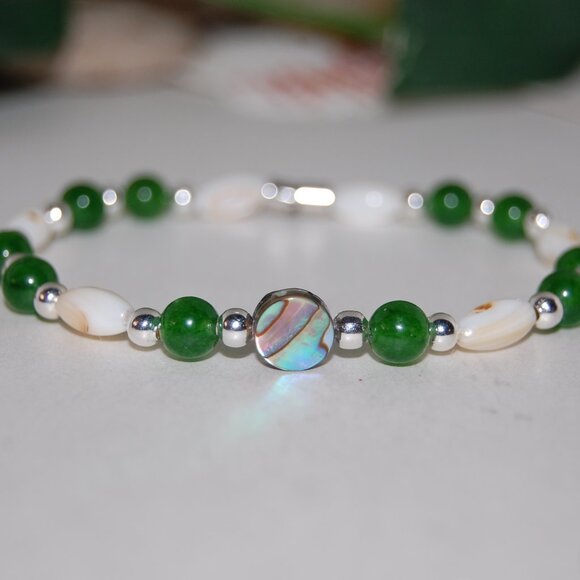 Shell Beaded Bracelet,Green Jade and Shell Bracelet - Picture 2 of 2